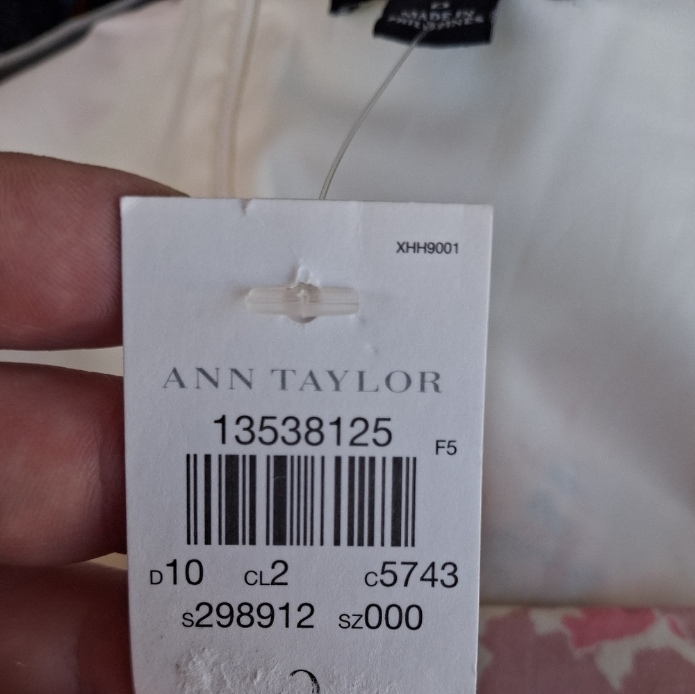 🆕Ann Taylor Floral Print Cap Sleeve Dress Womens Size 0 - Picture 4 of 7
